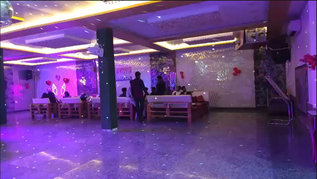 Bar